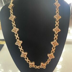 Clover infinity necklace